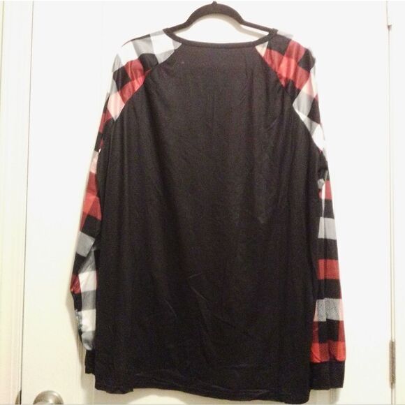 Festive Graphic Christmas Pajama Set - Medium - Picture 3 of 7